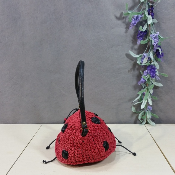 Woven Ladybug Hand Purse - Picture 4 of 8